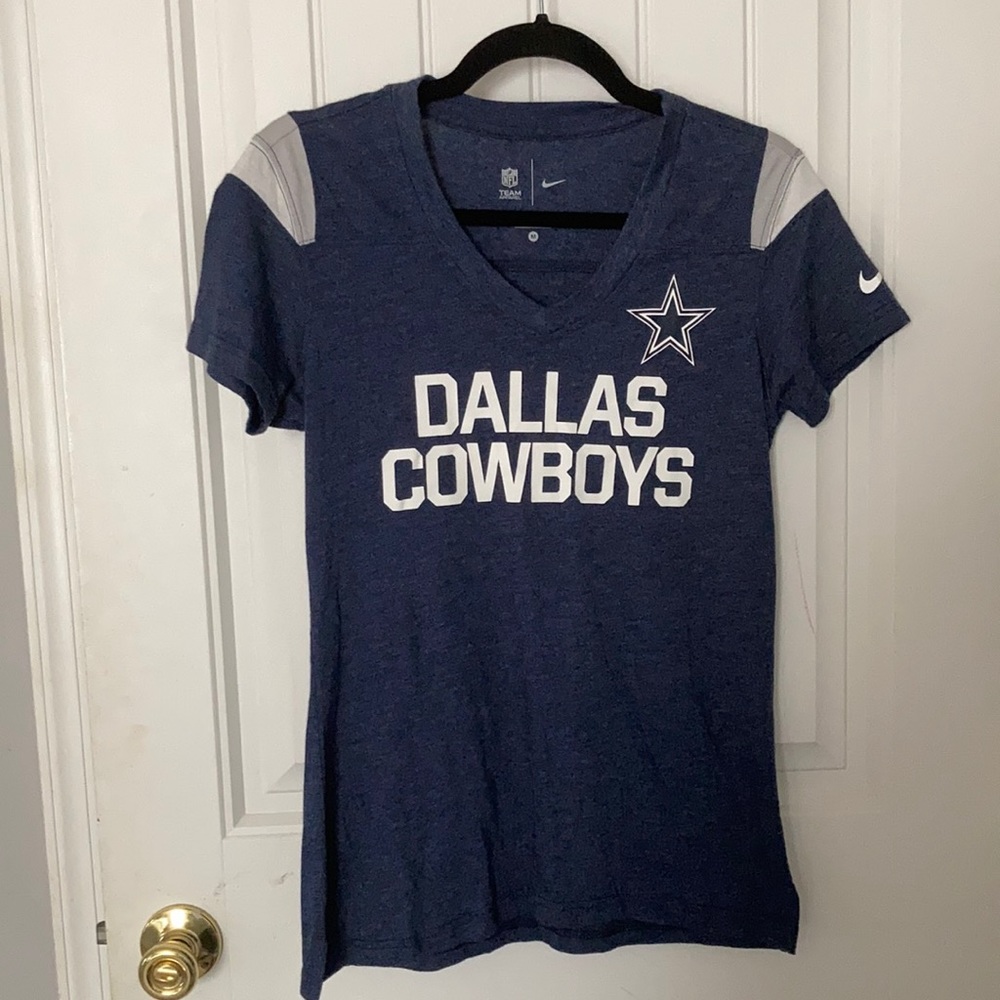 Women’s Nike Dallas Cowboys shirt